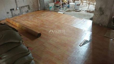 地板革的鋪法視頻,地板革怎么鋪視頻教程縮略圖