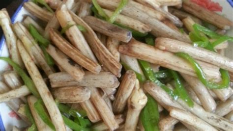 藕帶的營(yíng)養(yǎng)價(jià)值及功效與作用(藕帶的功效與作用)縮略圖