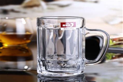 玻璃杯哪個(gè)品牌的杯子最好(玻璃杯哪個(gè)品牌的杯子最好知乎)縮略圖