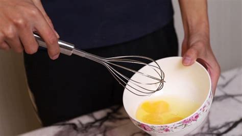 打蛋器做蛋糕,打蛋器做蛋糕視頻教程縮略圖