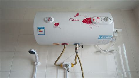 電熱水器洗澡時(shí)需要斷電嗎,電熱水器在洗澡時(shí)需要斷電嗎縮略圖