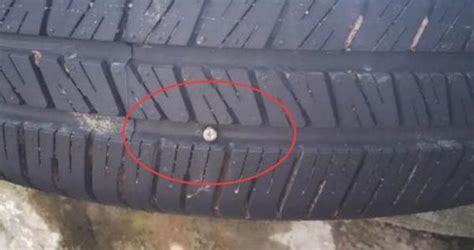 學(xué)步車輪子被頭發(fā)纏住了怎么弄下來,學(xué)步車輪子的拆開教程縮略圖