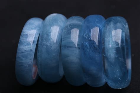 海藍(lán)寶石,海藍(lán)寶石值錢嗎縮略圖