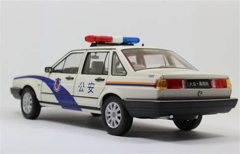 汽車(chē)模型1:18(汽車(chē)模型1:18是多大)縮略圖