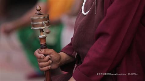 轉經筒的功德和作用,轉經筒的功德和作用西藏縮略圖