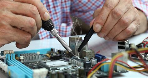 電烙鐵焊錫操作視頻教學,電烙鐵焊接技巧和方法縮略圖