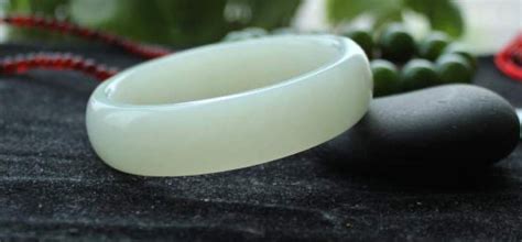 玉手鐲怎么看才是好玉,玉手鐲怎么看才是好玉圖片縮略圖