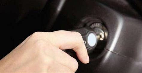踏板車(chē)打不起來(lái)火怎么辦(車(chē)有電,但是打火沒(méi)有反應(yīng))縮略圖