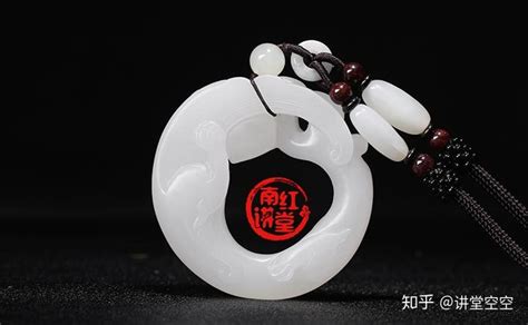 瑪瑙和玉石有什么區(qū)別哪個好(瑪瑙和玉石哪個價(jià)格貴)縮略圖