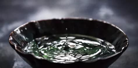 煙灰缸里為什么不能倒水風水學,煙灰缸放水風水禁忌縮略圖