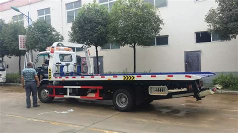 拖車費(fèi)用一公里多少錢(拖車費(fèi)用一公里多少錢,拖車怎么收費(fèi))縮略圖