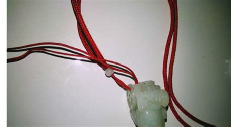 玉佩掛繩打結(jié)方法視頻教程(玉佩最簡單掛繩打結(jié)方法)縮略圖