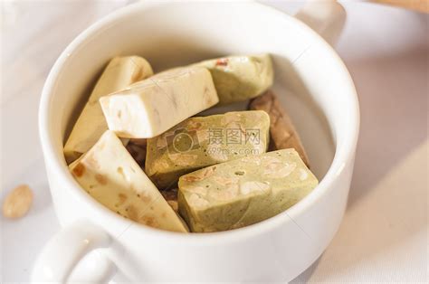 牛軋?zhí)菫槭裁唇信＼執(zhí)?牛軋?zhí)菫槭裁唇信＼執(zhí)?跟牛有啥關(guān)系)縮略圖